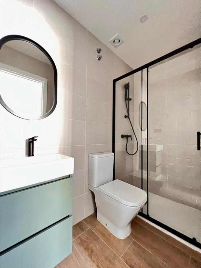 הוספיטלט דה יוברגאט Crysoyle Apartment Barcelona Next To Camp Nou מראה חיצוני תמונה